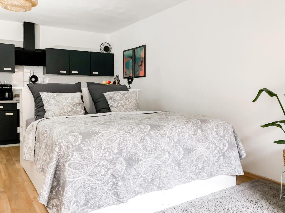 Studio Near Altstadt /W Workspace, Feng-Shui & Art فورتسبورغ المظهر الخارجي الصورة
